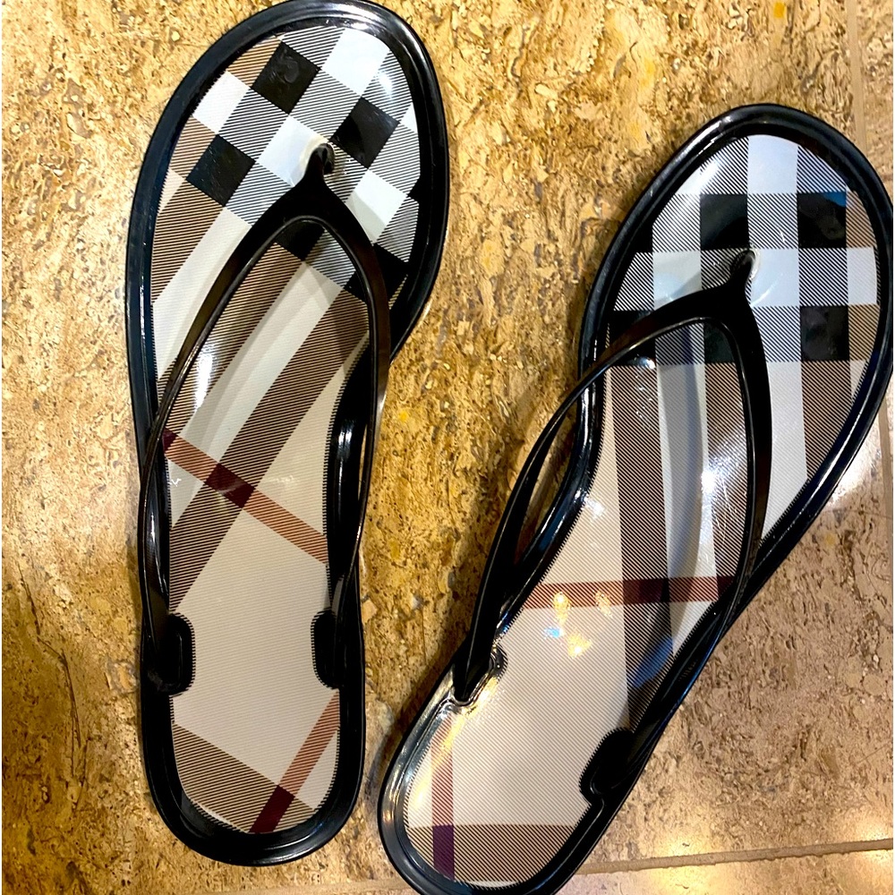 Burberry “jelly” sandals